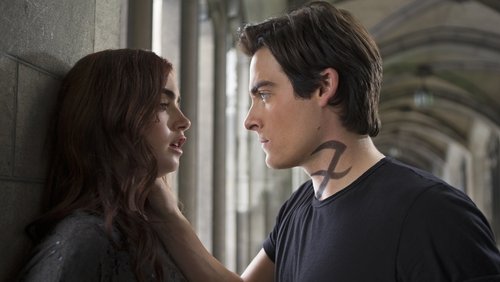 The Mortal Instruments: City of Bones - Vũ Khí Bóng Đêm: Thành Phố Xương - Hình 1