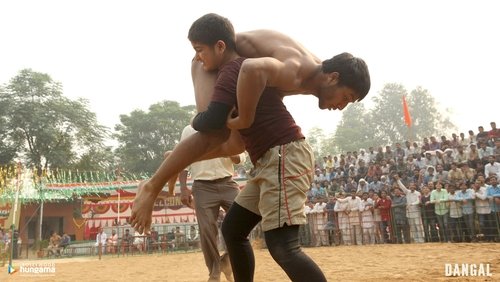 Dangal - Huấn Luyện Viên Đô Vật - Hình 3