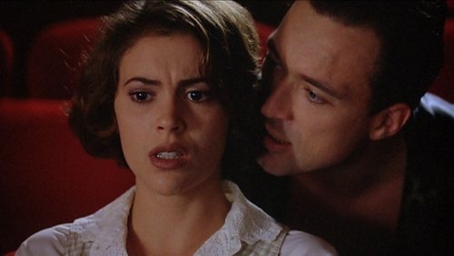 Embrace of the Vampire - Nụ Hôn Ma Cà Rồng - Hình 3